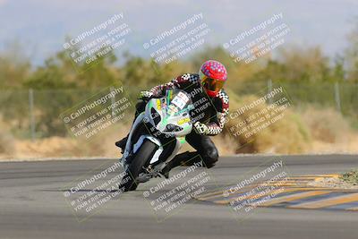 media/Nov-05-2022-SoCal Trackdays (Sat) [[f8d9b725ab]]/Turn 2 (1120am)/